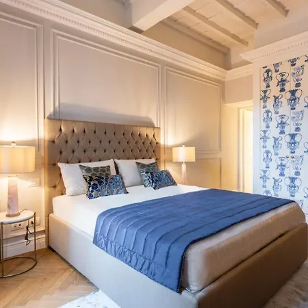 Borgo Albizi Penthouse * Florence
